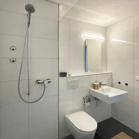Appartamento Modern Renoviert Mit Hallenbad + Fitness
