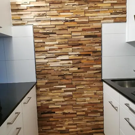 Modern Renoviert Mit Hallenbad + Fitness *