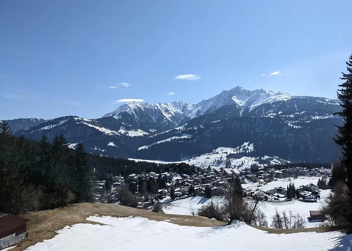 Modern Renoviert Mit Hallenbad + Fitness