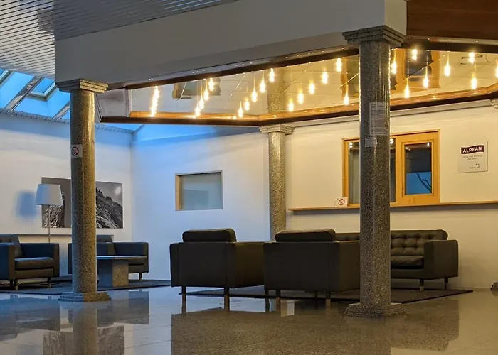 Modern Renoviert Mit Hallenbad + Fitness * Laax