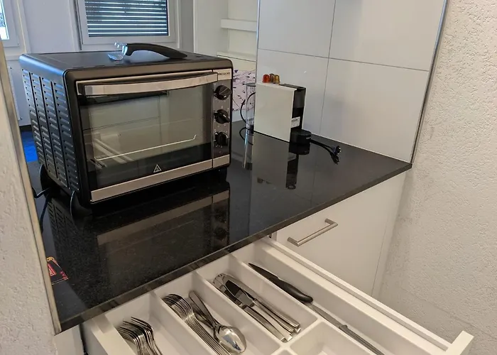 아파트 Modern Renoviert Mit Hallenbad + Fitness