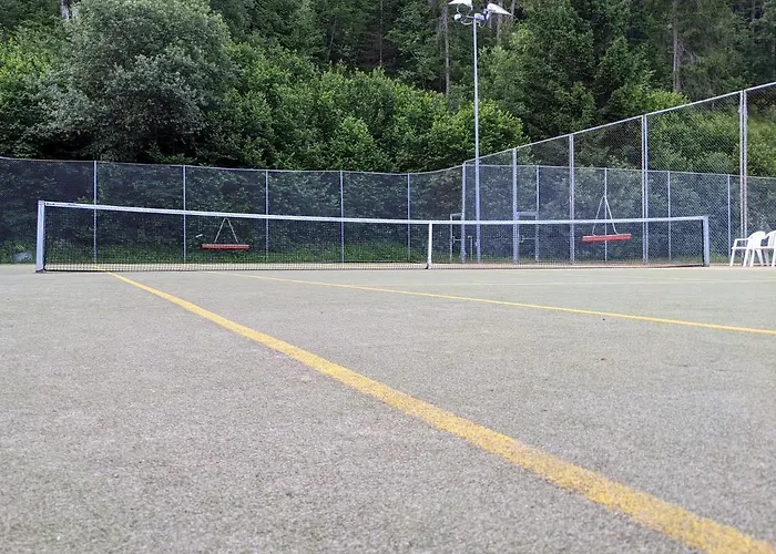 Modern Renoviert Mit Hallenbad + Fitness *