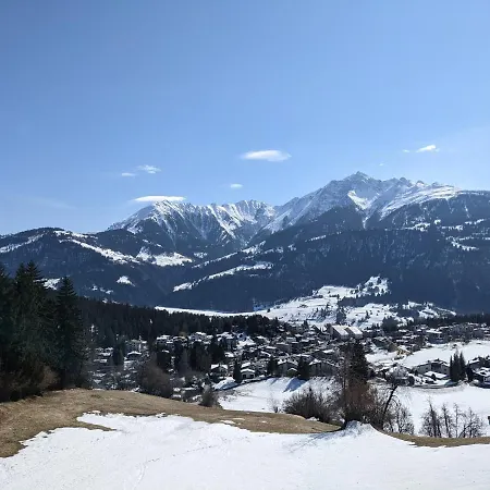 Modern Renoviert Mit Hallenbad + Fitness