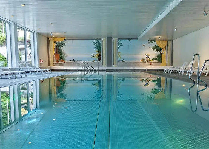 Appartement Modern Renoviert Mit Hallenbad + Fitness *